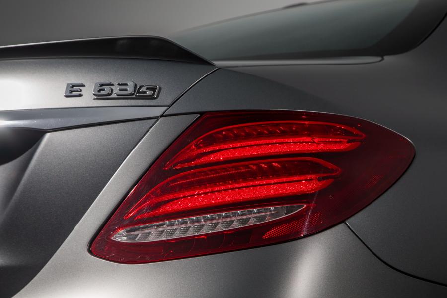 Детали экстерьера Mercedes-AMG E63 S 4Matic+ (W213) 2017 года  (NA) (фото 23 из 40)